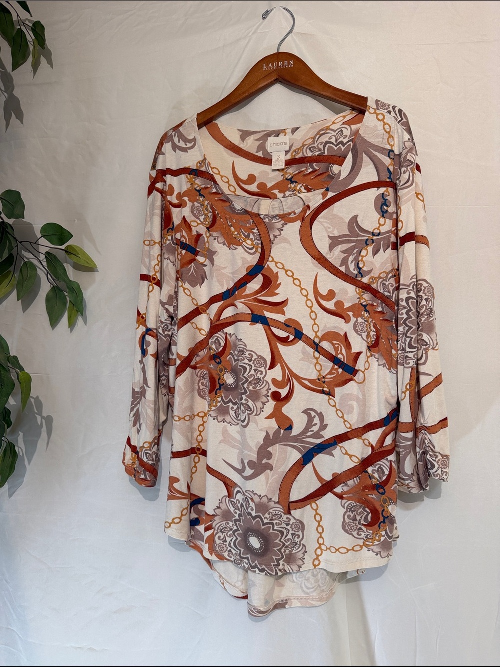Chico's Cream Floral & Chain Print Long Sleeve Scoop Top